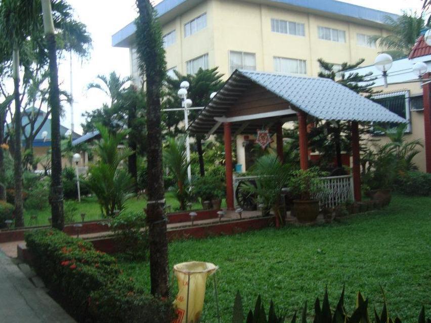 Gems Hotel And Conference Center Antipolo Zewnętrze zdjęcie